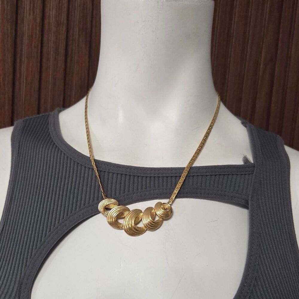 Avon Women's Gold Jewellery